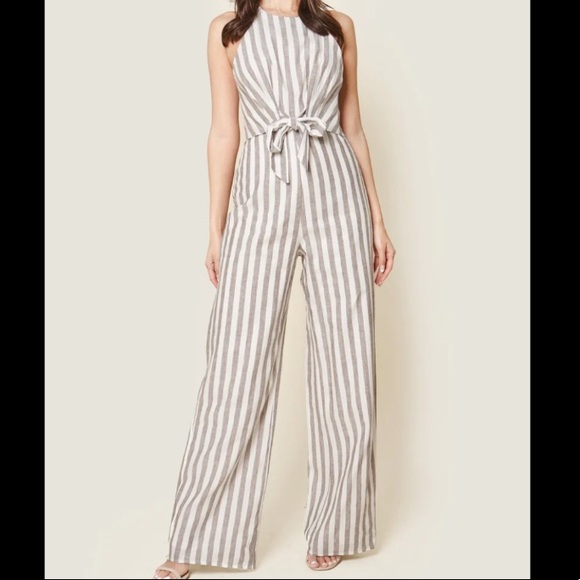 Livie tie front halter romper jumpsuit - Picture 2 of 4